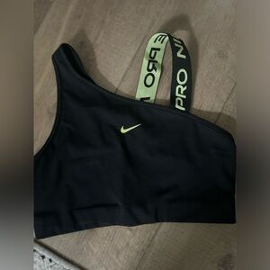Nike Pro Sports Bra *never worn* size L
